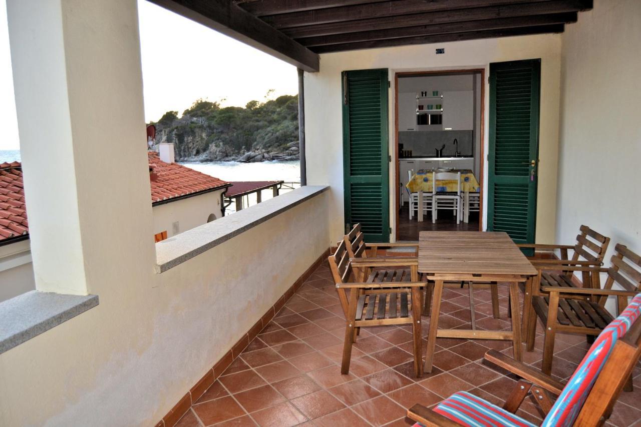 Le Soleil Apartment Spiaggia di Cavoli ภายนอก รูปภาพ